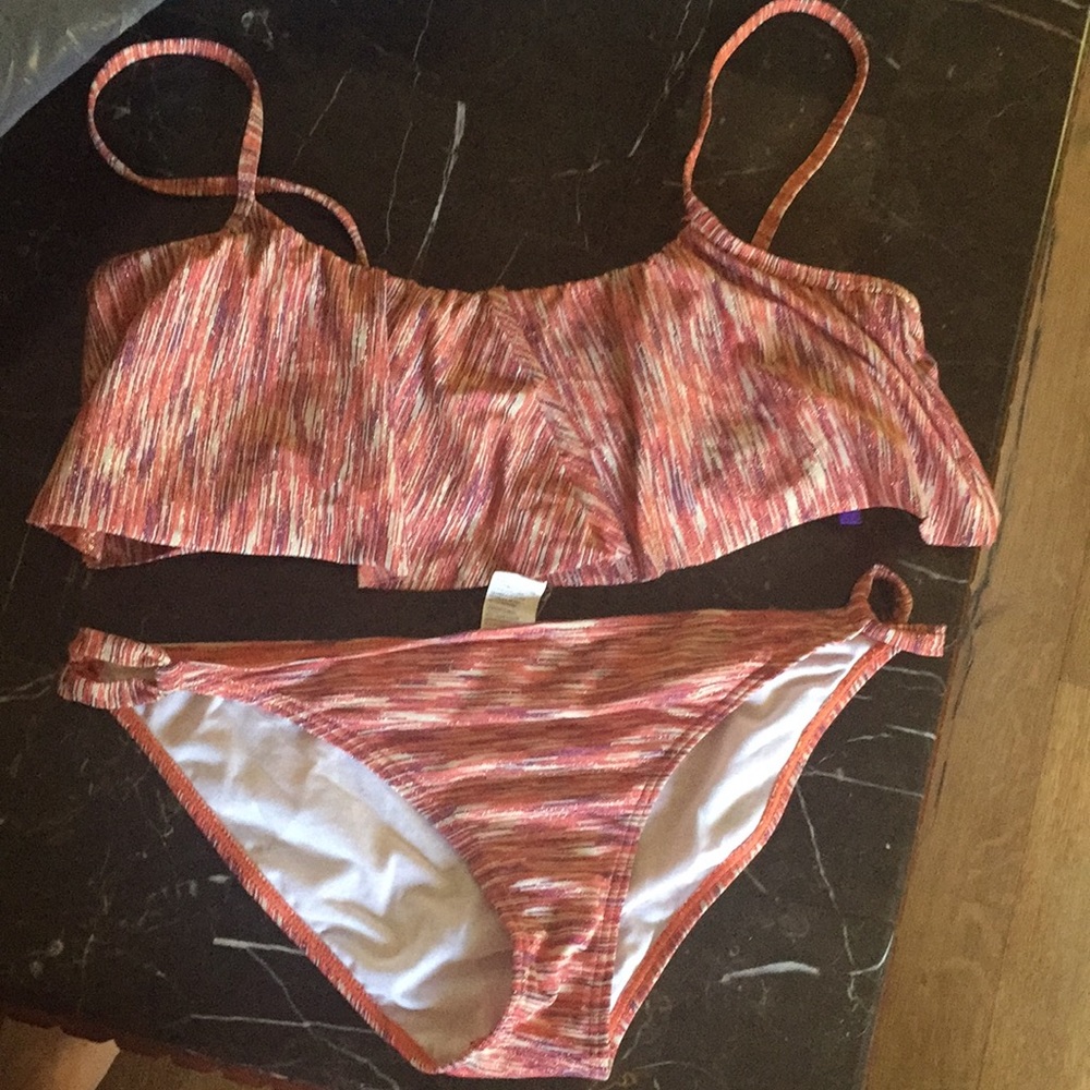 Ruffle bikini